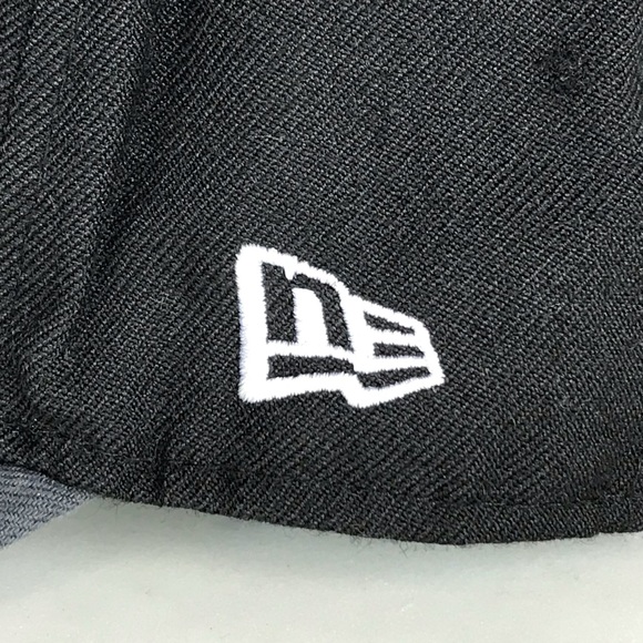 New Era 9Fifty NBA Chicago Bulls Black & Gray Adjustable SnapBack Hat & Cap - Picture 4 of 11